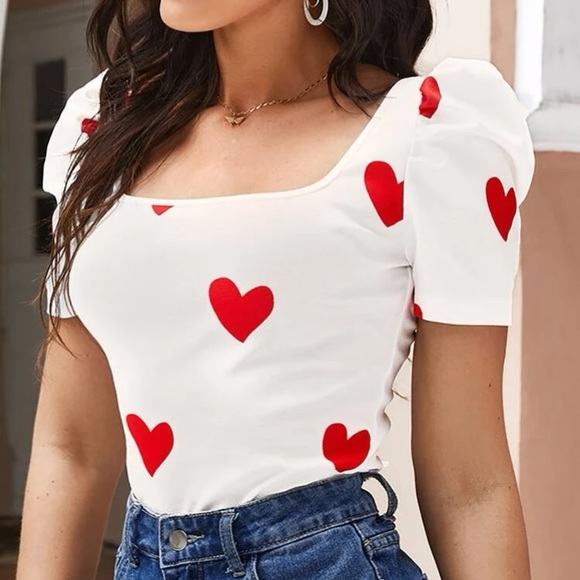 Heart print puff sleeve square neck top - Picture 4 of 10